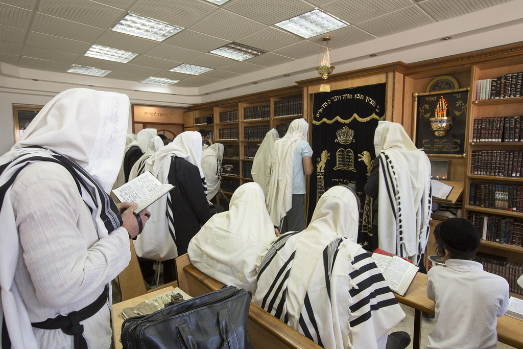 Prière en synagogue