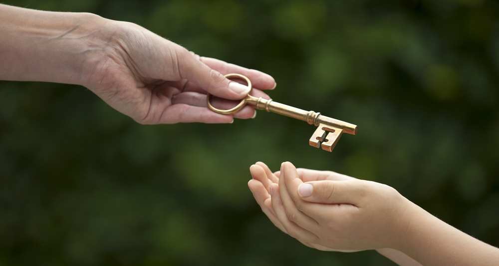 la tache est collective, au delà de la mort, c'est aussi cela la communion des saints