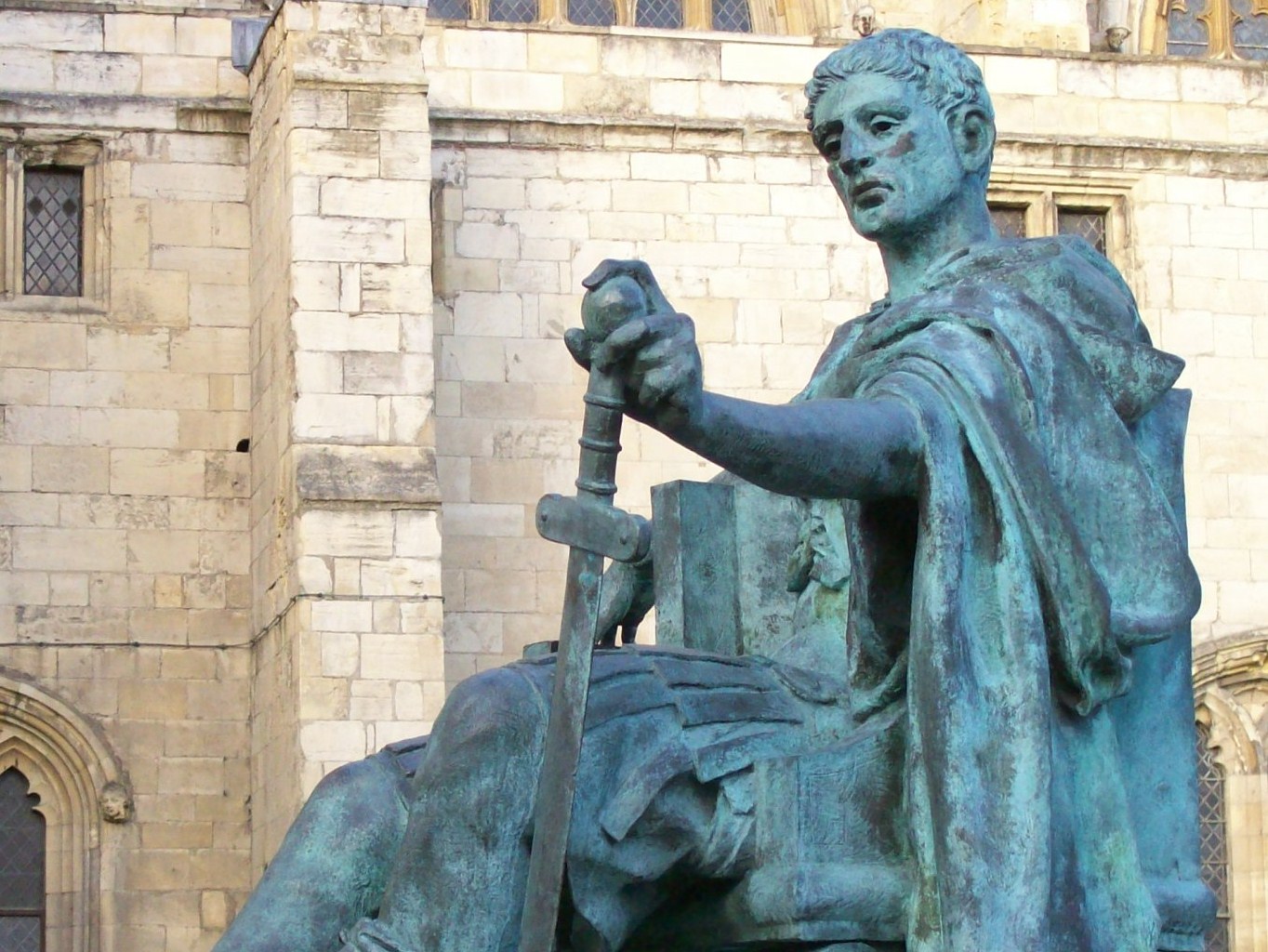 Statue de Constantin